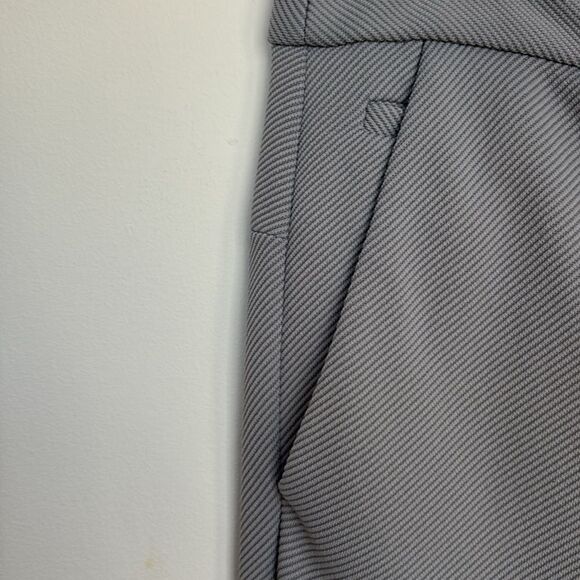 DVF Quality Grey Cropped Pants​ - Picture 8 of 16